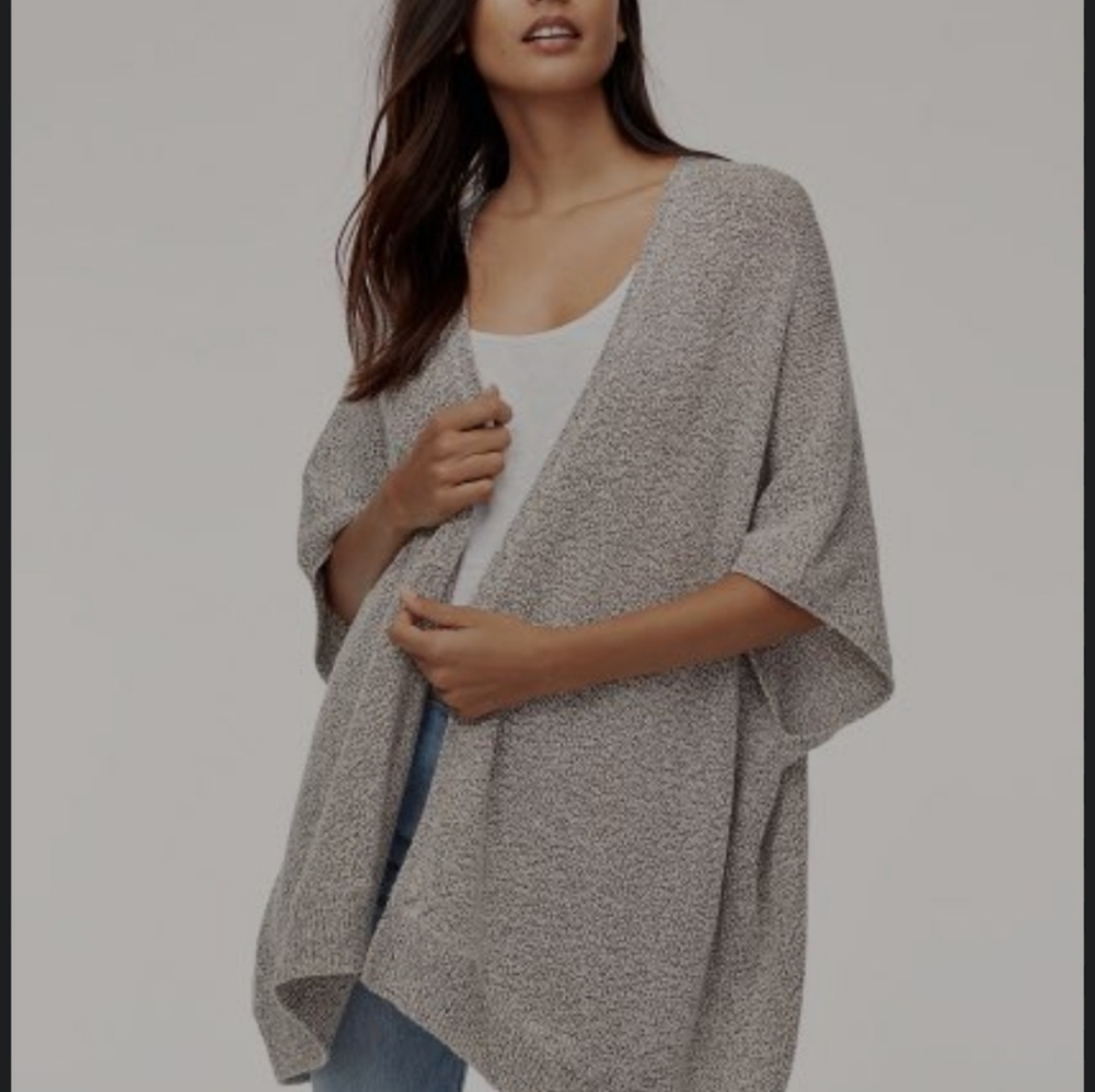 Aritzia community cape